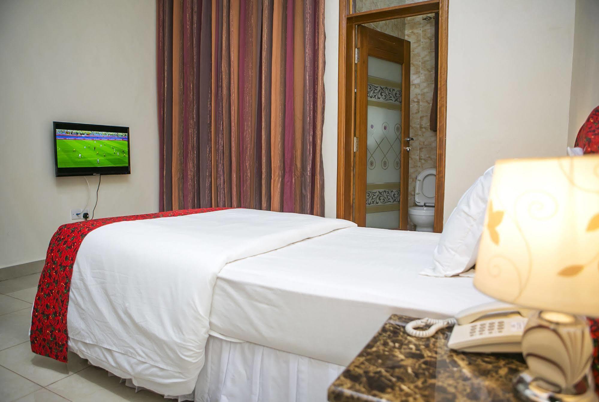 St Augustine Apartment & Hotel Kigali Ngoại thất bức ảnh